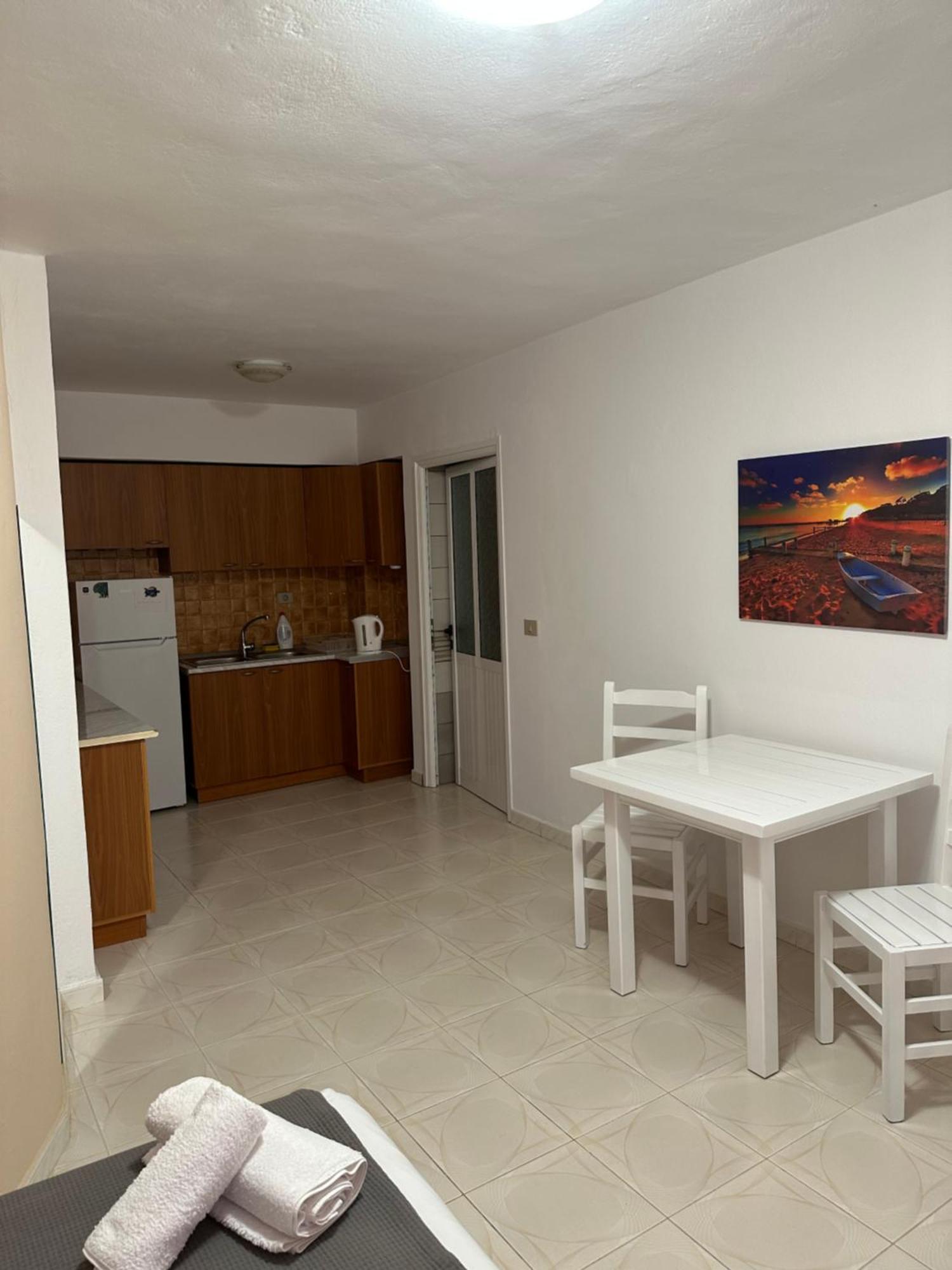Anna House Dhermi Exterior photo