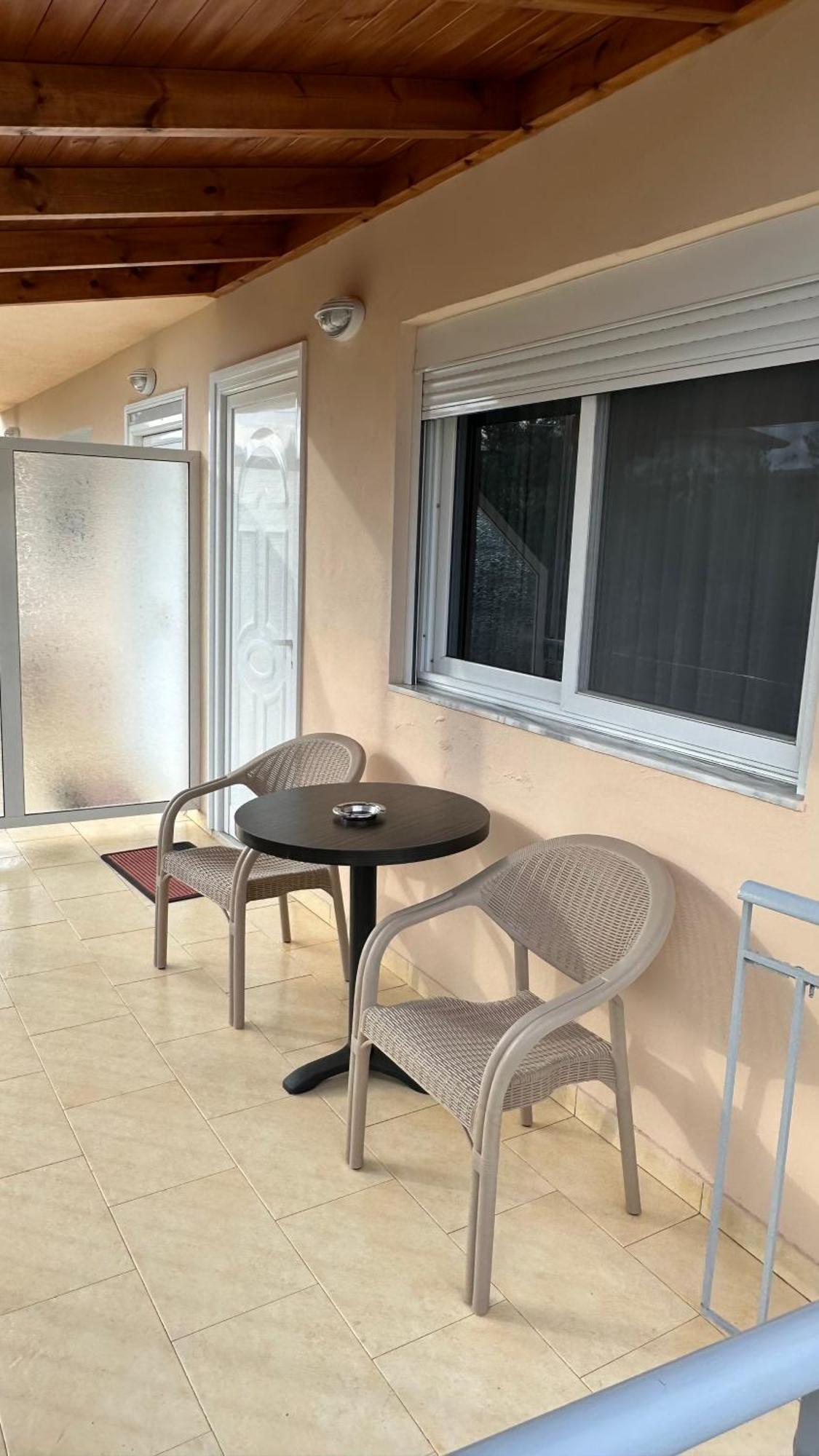 Anna House Dhermi Exterior photo